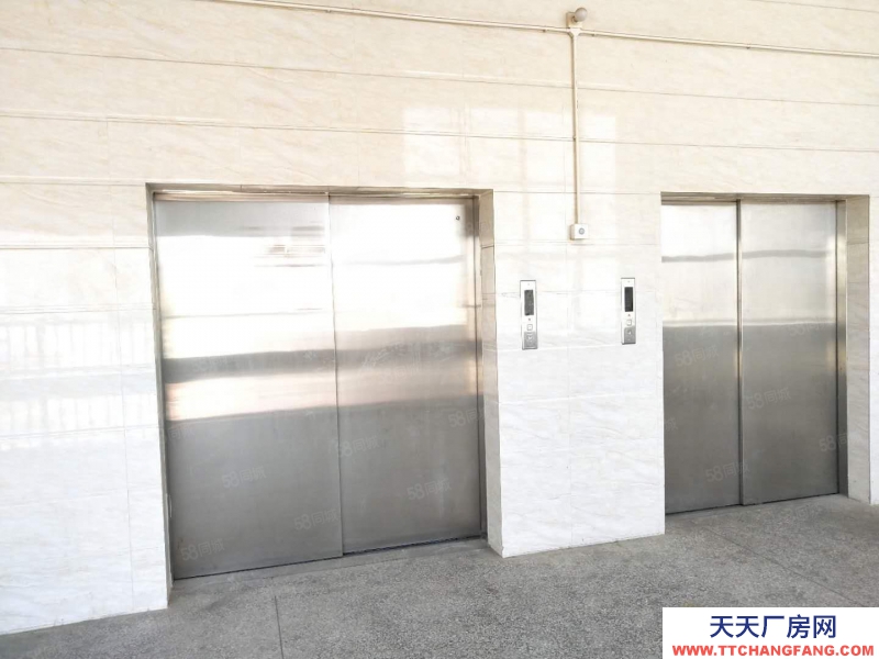 (出租) 東莞長安剛空出1100平方廠房出租，樓上現成精裝修水電齊全，通風采光