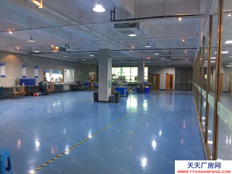 (出租) 東莞長安剛空出1100平方廠房出租，樓上現(xiàn)成精裝修水電齊全，通風采光