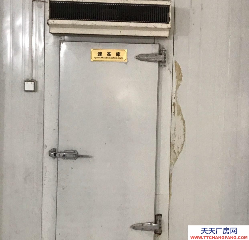 (出租) 蚌埠龍子湖廠房面積900多平方米，水電齊全，交通便利。