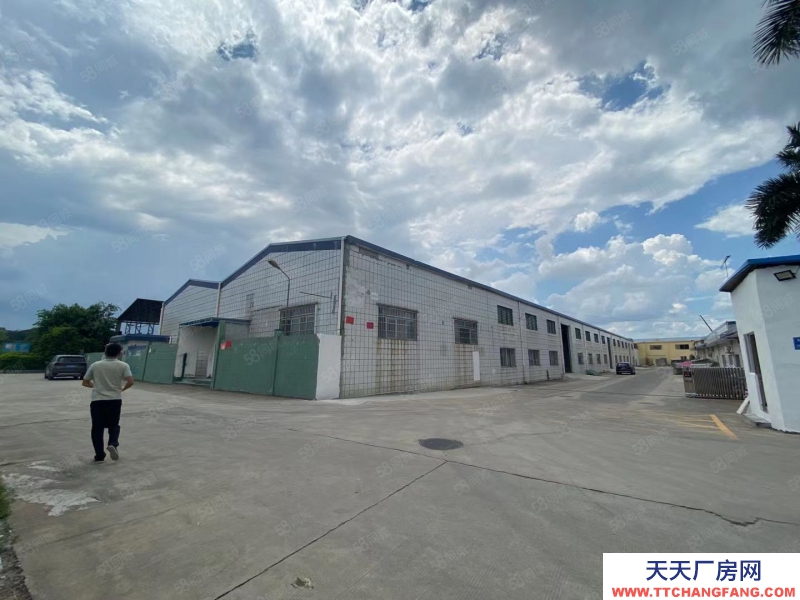 (出租) 東莞廠房招租常平鎮(zhèn)新出單一層1800平方廠房出租超大空地可分租。