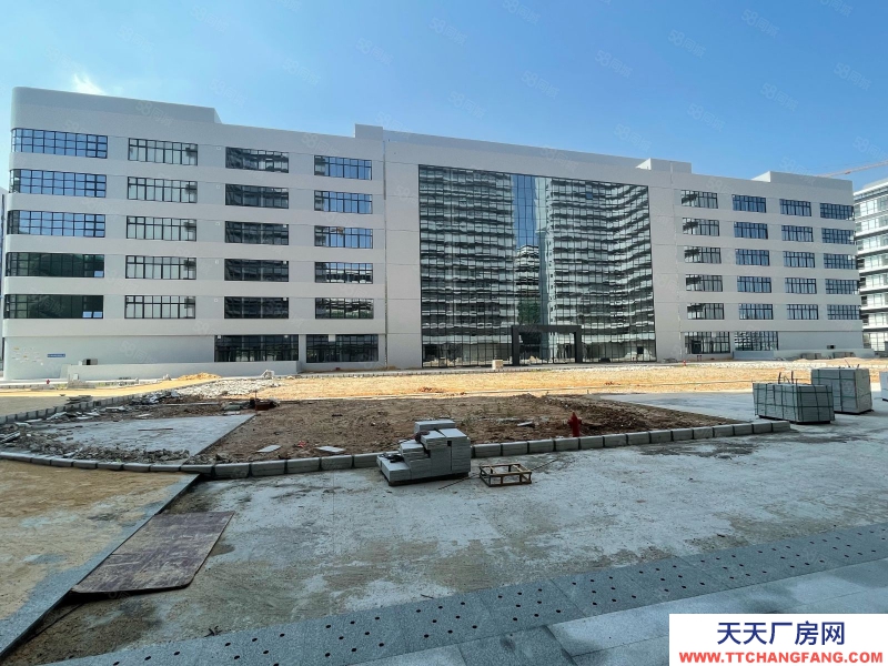 (出租) 東莞松山湖工業(yè)區(qū)紅本原房東全新重工業(yè)廠房出租35000平方可分租