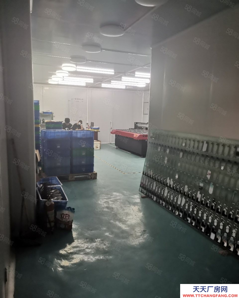 (出租) 東莞常平帶現(xiàn)成噴油絲印設(shè)備與環(huán)評(píng)廠房，1000平方，可分租一半