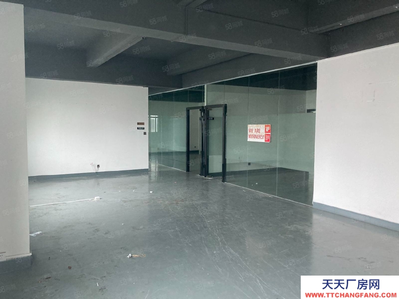 (出租) 東莞精裝修950平帶玻璃辦公室隔間后面車間倉庫適合電商倉儲等