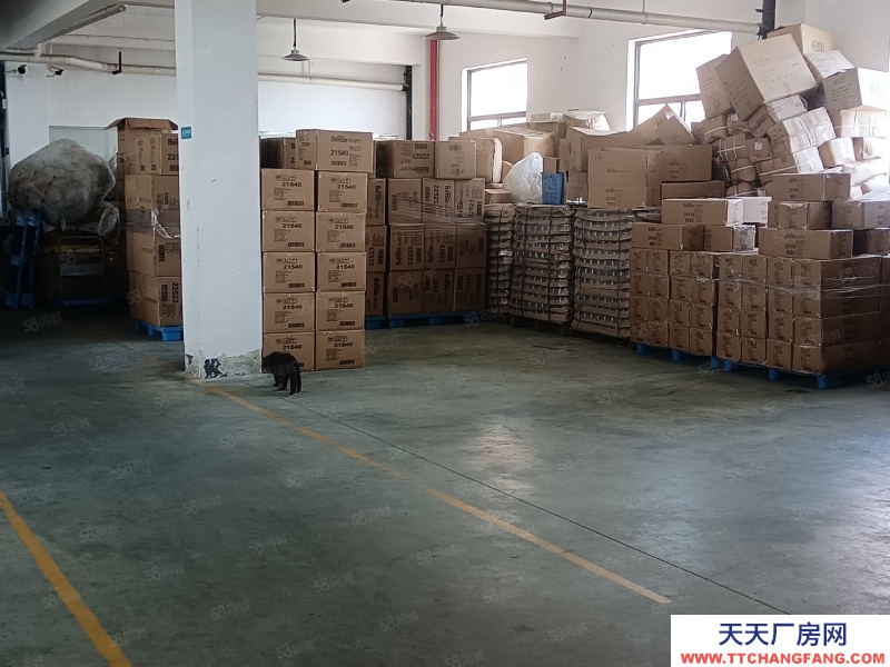 寧波海曙(出租) 集士港工業區3樓廠房，交通進出特別方便，廠房里外形象都很好。