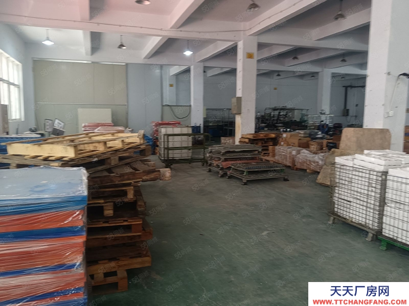 寧波海曙(出租) 集士港工業區3樓廠房，交通進出特別方便，廠房里外形象都很好。