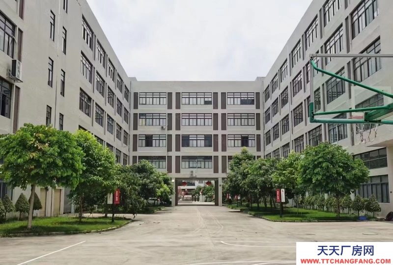 (出租) 廣州黃埔現(xiàn)成十萬(wàn)級(jí)無(wú)塵車間1500平位于黃埔開源大道工業(yè)園區(qū)