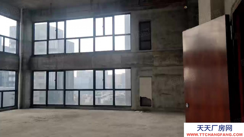 (出售) 廣州禺番區(qū)石基地鐵口，全新廠房單層面積1200平出售，獨立紅本