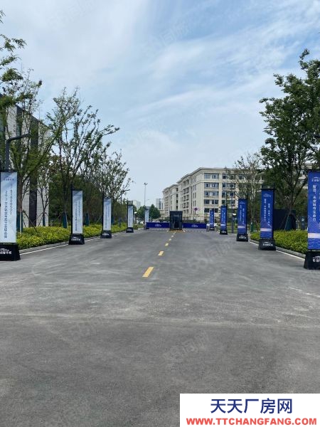 蘇州市常熟市地鐵口全新廠房兩千平起，可租可售