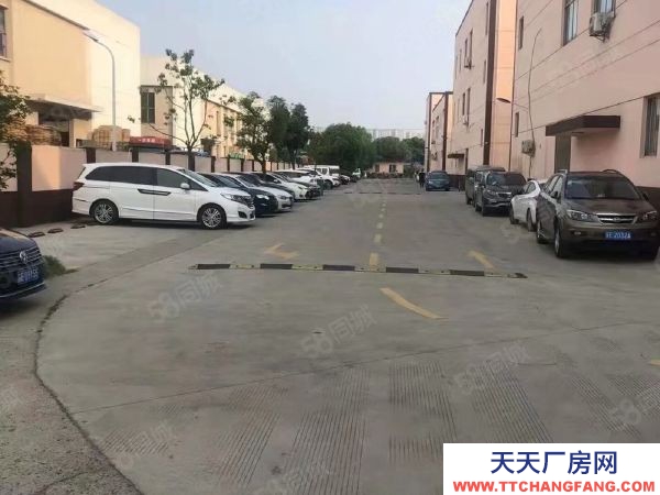 蘇州市常熟市尚湖，貨梯口，340平，雙開玻璃門，生產，組裝，電子，辦公等