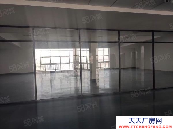 蘇州市常熟市尚湖，貨梯口，340平，雙開玻璃門，生產，組裝，電子，辦公等