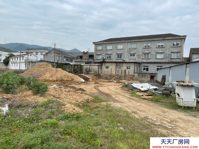 寧波江北(出售) 慈城鎮(zhèn)老廠房。土地2000平方，房產(chǎn)715平方，880萬(wàn)
