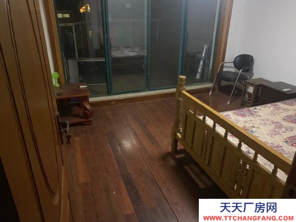 蘇州市虎丘區(qū)個人租的整房，現(xiàn)在有兩個空房間，可以看房