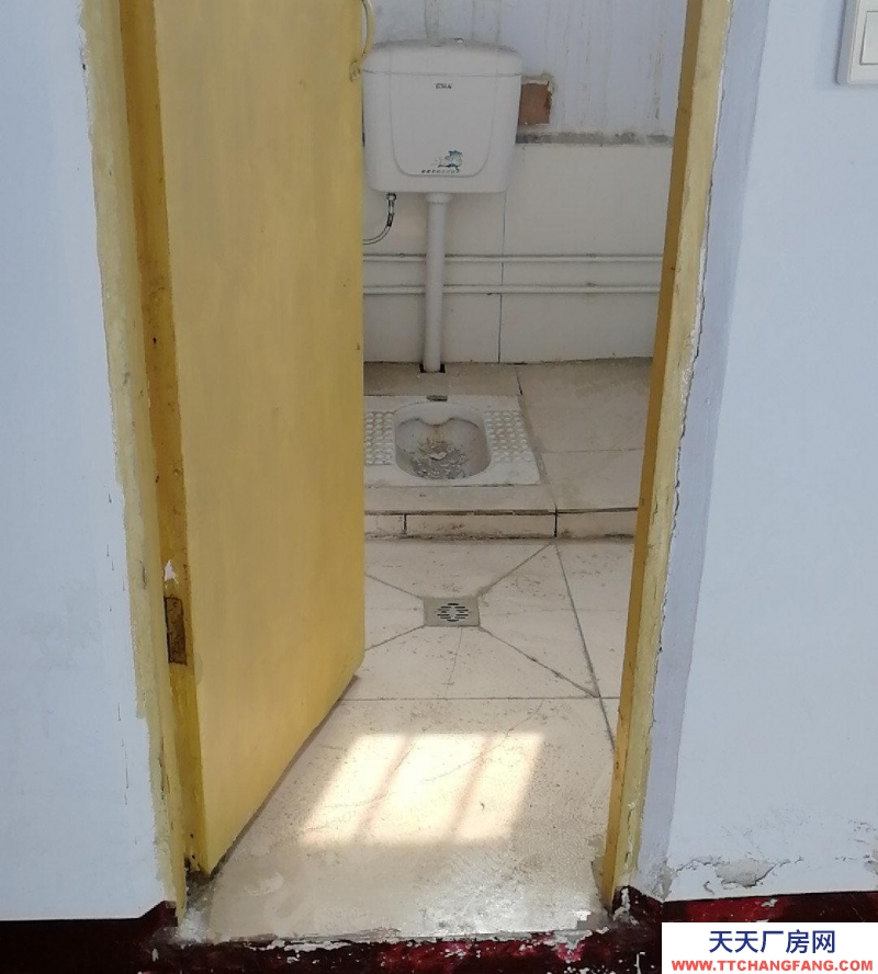 (出租) 超越舊貨市場后面300米，位置偏僻，不在大路邊，宜開廠。。