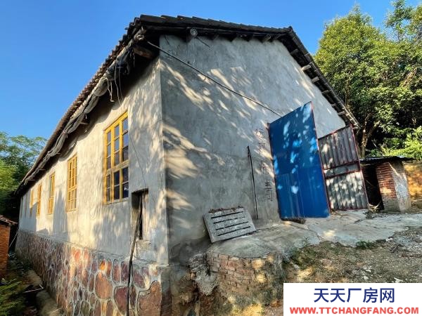 常德市澧縣閑置豬廠一棟設施齊全，可帶住房出租（售）。