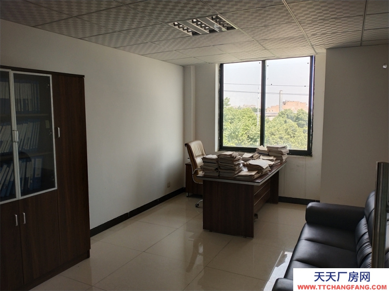 成都8500平稀缺工業廠房出售，雙證，食品、生物、包裝、印刷、機加可進！