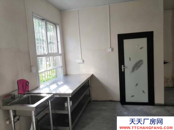 常德市鼎城區可用于倉庫放貨，辦小型加工廠 有三箱電，停車便利，可進掛車