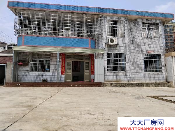 常德市石門縣 四間二層樓房，院子場地寬