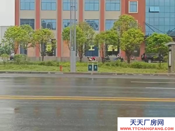 常德市臨澧區 每層900平方，可分租，可做餐飲，茶樓，酒店，辦公，