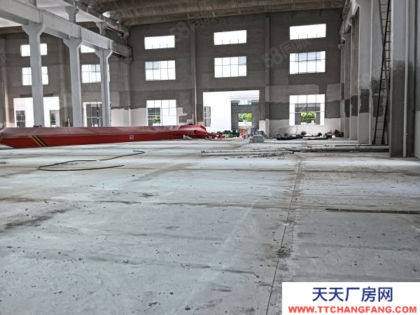 無錫宜興經開區2800平可分租1400平標準廠房倉庫出租，有行車