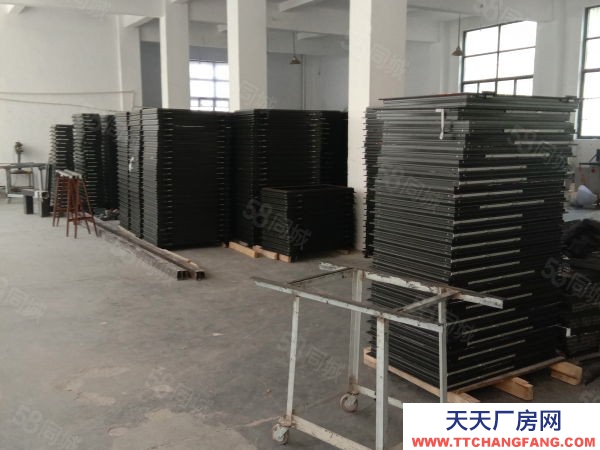 無錫江陰周莊工業(yè)園，獨門獨戶3400平，集體土地，一切配套齊全。