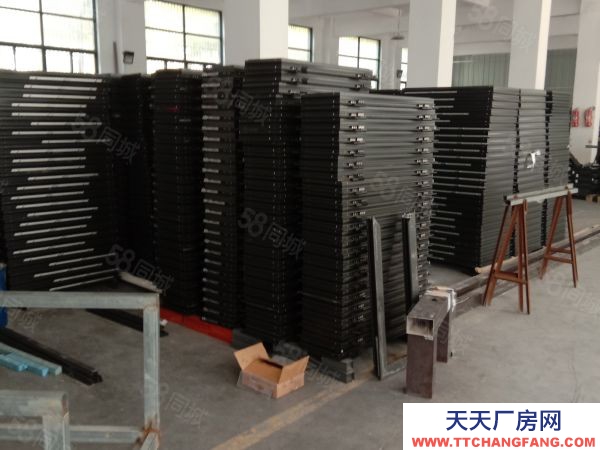 無錫江陰周莊工業(yè)園，獨門獨戶3400平，集體土地，一切配套齊全。