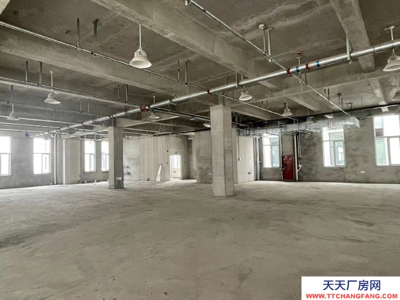 (出租) 西安未央?yún)^(qū)灃東園區(qū) 可辦公 可生產(chǎn) 層高5米 面積1600平 可分