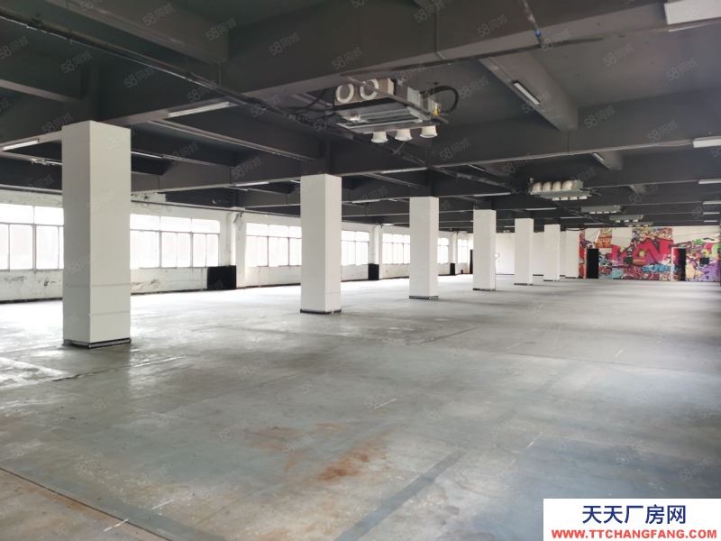 (出租) 西安雁塔高新區(qū)，太白南路地鐵口，工業(yè)廠房，帶空調(diào)，整層出租！