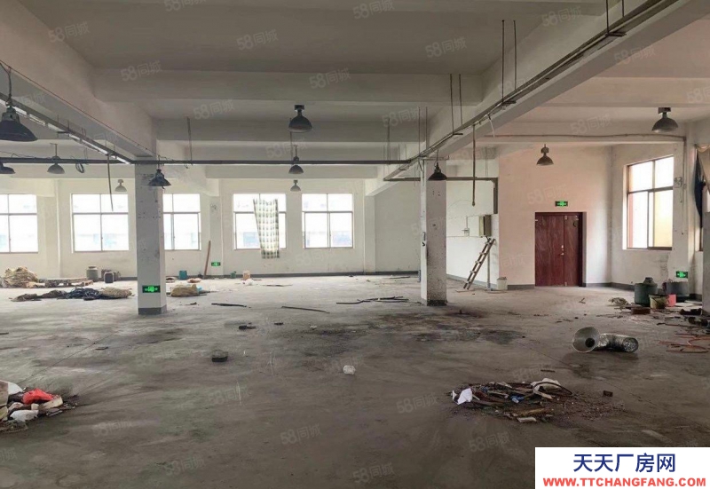 寧波鄞州(出租) 云龍工業區三樓900平 16元平 貨梯2噸 大車進出