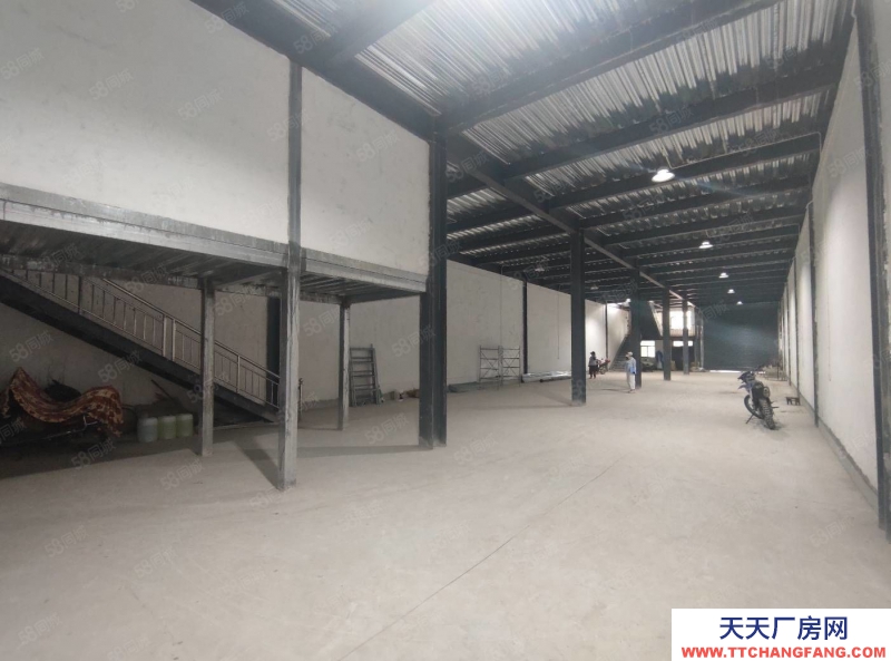 (出租) 西安藍田101省道臨街1500平廠房，帶有辦公住宿！