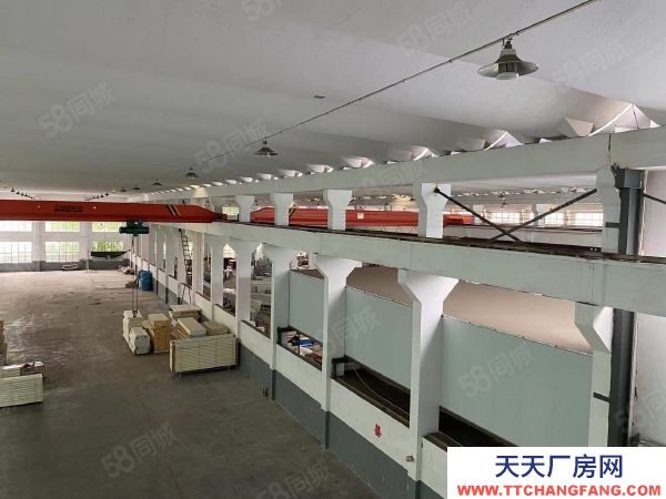 無(wú)錫惠山戴溪附近2300平獨(dú)跨廠房,航車(chē)10噸,供電充足 好進(jìn)大車(chē)