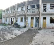 (出售) 資陽簡陽村小學學校，整體出售，集體建設用地，交通方便