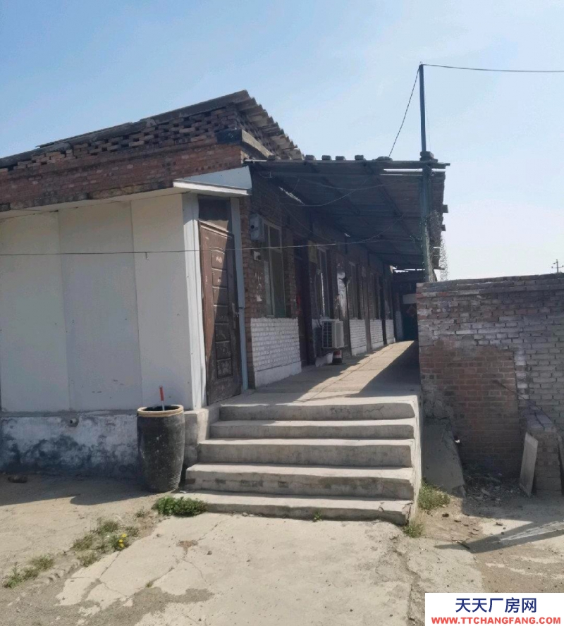 (出租) 市政處旁獨立大院，臨街主路，有水電，有辦公室