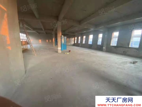 湘潭市岳塘區(qū)高新工業(yè)園內(nèi)，771平雙層廠房可按行車