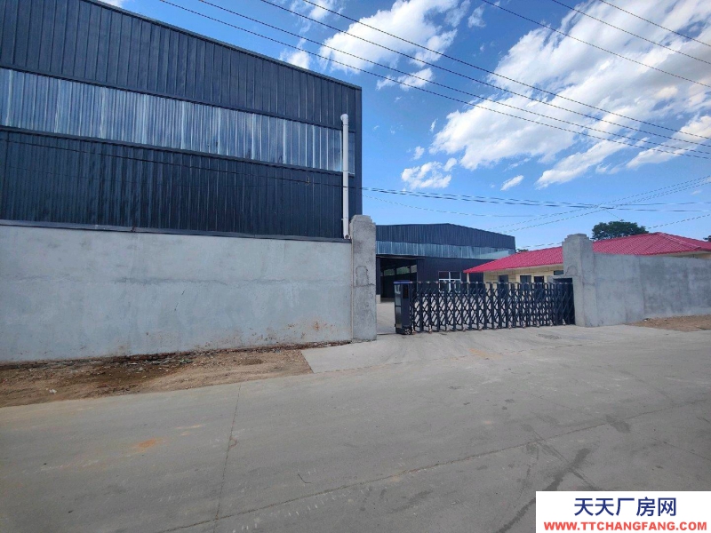 (出租) 咸陽興平交通便利,水電齊全。新蓋鋼結構可架航車。