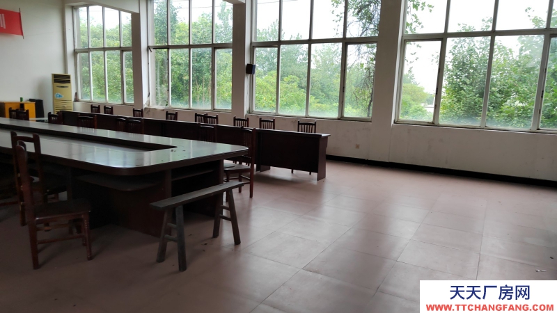 成都市崇州經濟開發(fā)區(qū)34畝雙證重鋼結構廠房出售可貸款