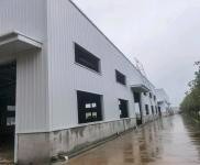 (出租)咸寧赤壁標(biāo)準(zhǔn)化鋼結(jié)構(gòu)廠(chǎng)房，新做的才完工，有單獨(dú)辦公樓和宿舍樓