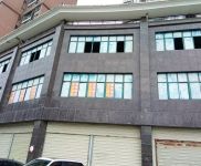 (出售) 仙桃一中學校對面，整層出售，面積大，可以做廠房，寫字樓辦公，培訓