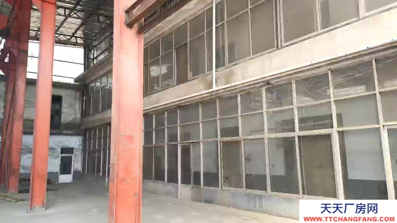 臨沂河東鳳凰大街二畝廠房，方正獨院，帶辦公樓行車，水電路好