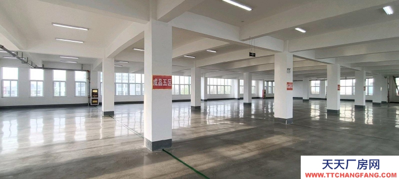 臨沂莒南商業用地，可自由分割。建筑面積大，位置好、空間大。