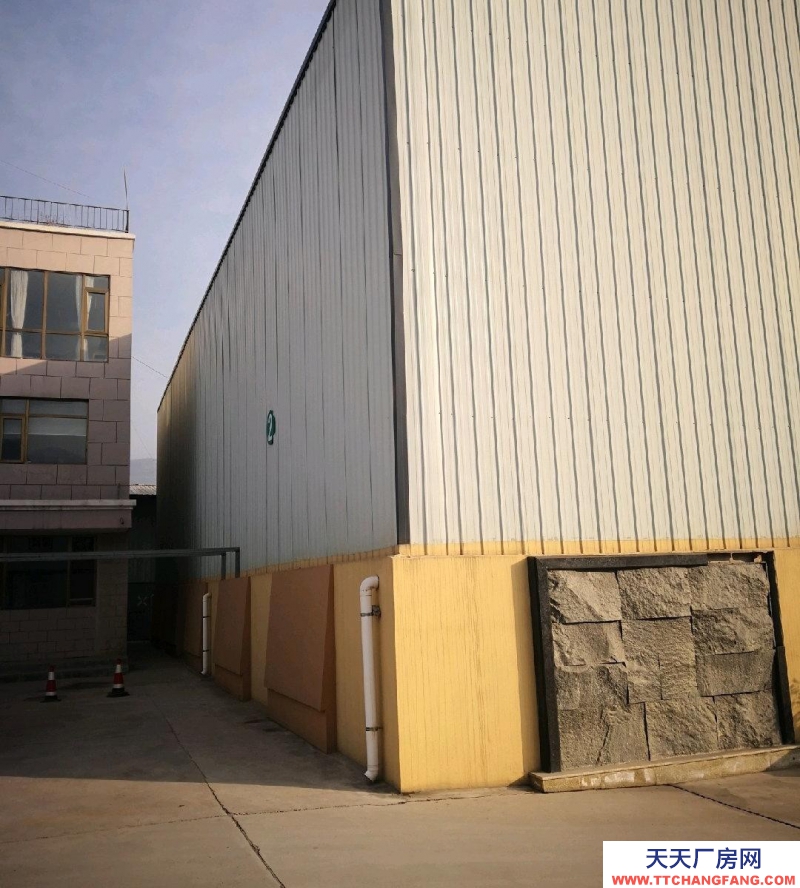 (出租) 天水秦城曹家梗建工機械市場內(nèi)有廠房出租，中介勿擾