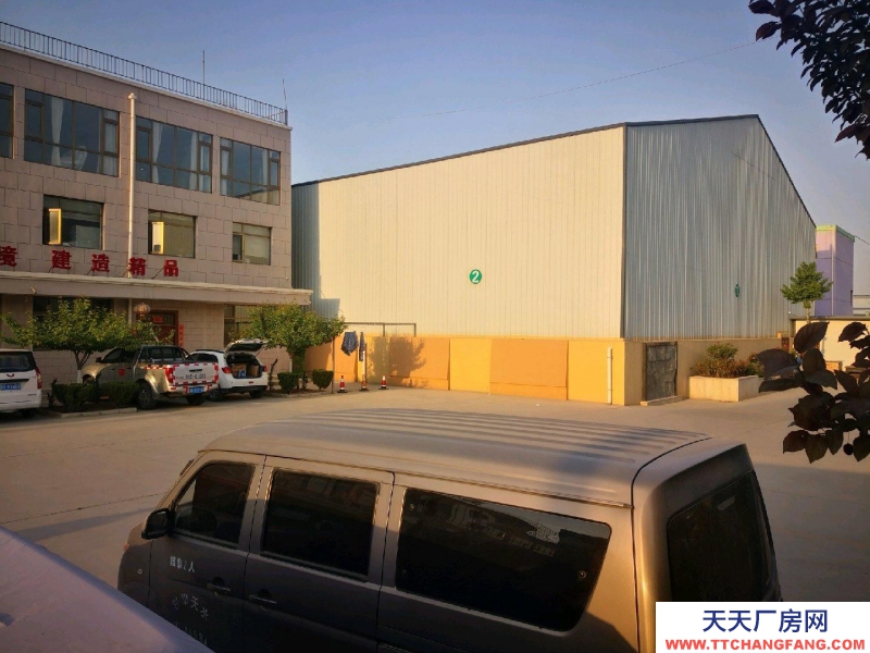 (出租) 天水秦城曹家梗建工機械市場內(nèi)有廠房出租，中介勿擾