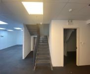 (出租) 普陀（非中介）藝術創(chuàng)意園，300平直播辦公室，帶閣樓，大陽臺