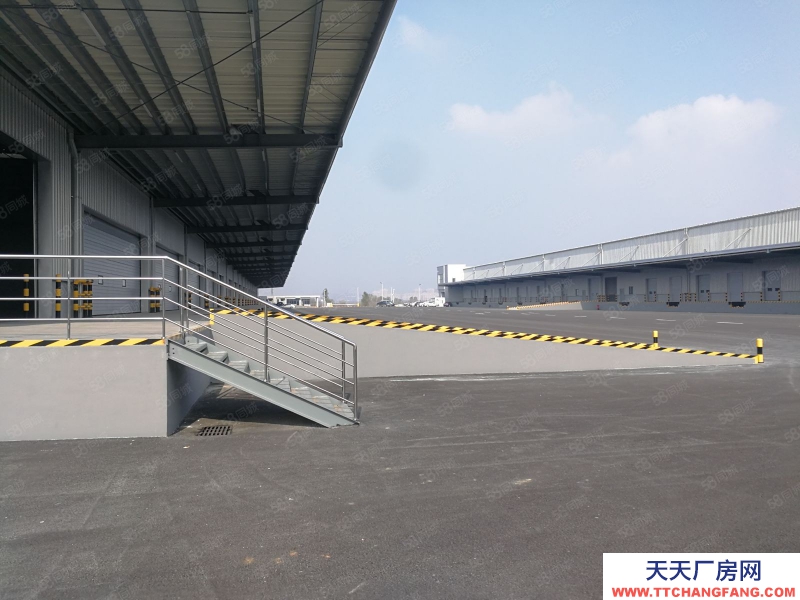 (出租) 大連金州區(qū)獨院30000平米倉庫出租（可以分租）適合物流公司