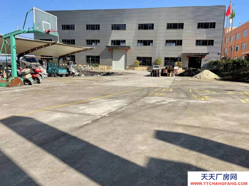 溫州文成(出租) 房東直租 文成百丈漈工業(yè)區(qū)2000平單層鋼結(jié)構(gòu)標(biāo)準(zhǔn)廠(chǎng)房出租