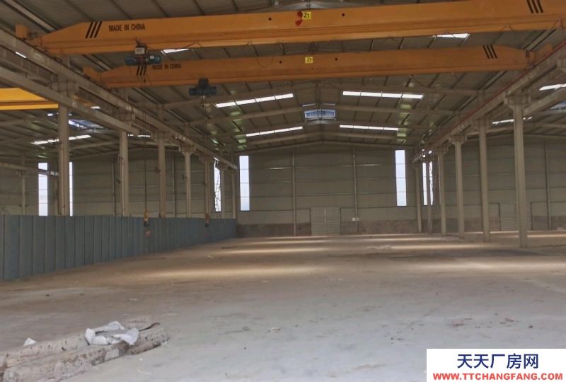 泰安新泰可進(jìn)17米大車，兩臺(tái)五噸航車整體新車間，干凈 漂亮