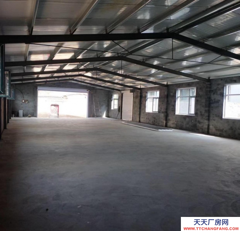 聊城陽谷水電齊全，可做加工，存儲(chǔ)貨物，只能過小型車輛。