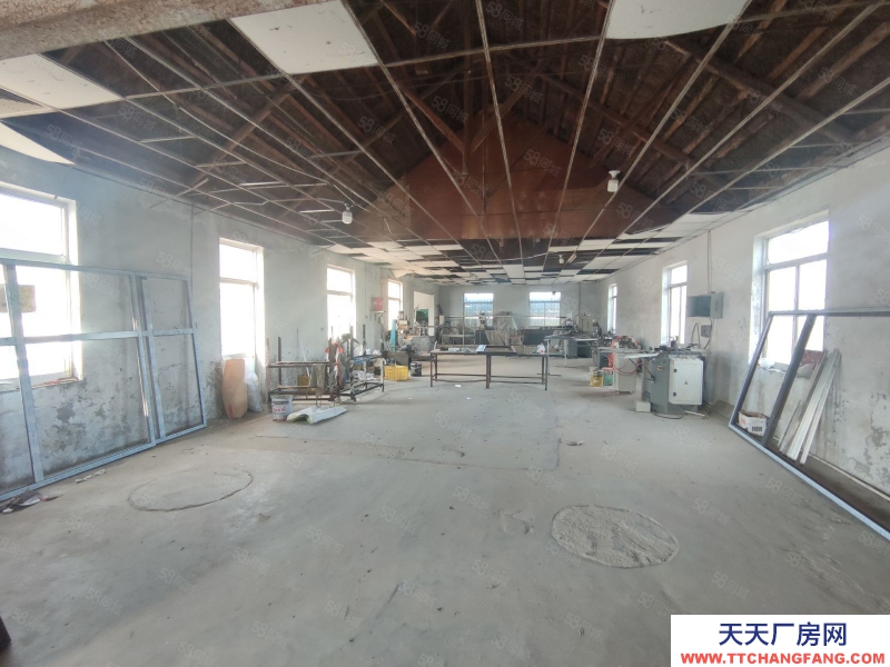 威海環翠經區崮山2000平廠房帶1300平院子，低價出租