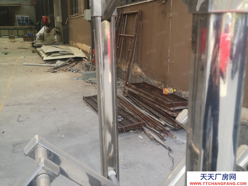 溫州樂清(出租) 鋼構1000平，高9米，有行車