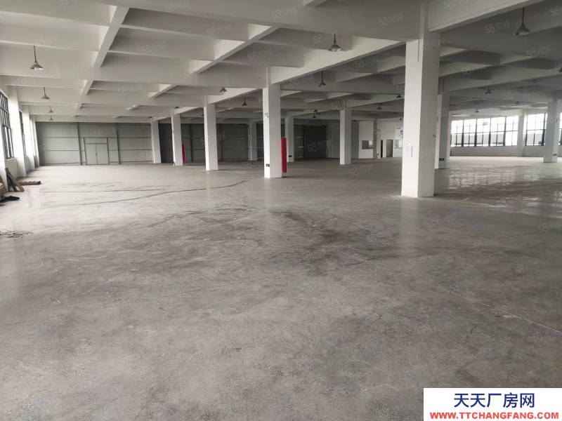 溫州樂清(出租) 翁垟一樓水泥結(jié)構和鋼結(jié)構共1100，樓上有辦公室院子大