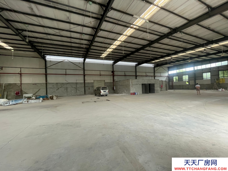 雙流航空港1300平標(biāo)準(zhǔn)鋼結(jié)構(gòu)廠房可生產(chǎn)辦公